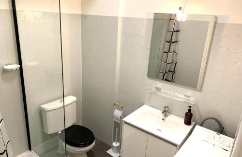 Cannes Apartment | Convenient Cannes Hotel Near Beach with Free WiFi & AC