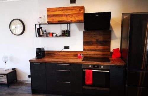 Carnot Apartment | Relax at Cannes Cosy Oasis - 4-Star Guest Rated Perfection