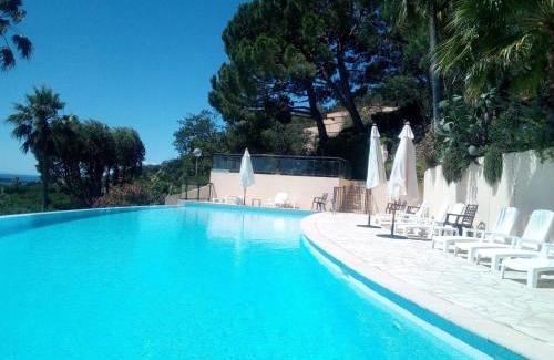 Golfe Juan Apartment | Cannes Eden résidence de luxe piscine tennis