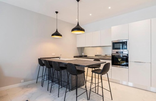 Cannes City Centre Apartment | Prime Cannes City Center Apartment - 4-Star Guest Rated