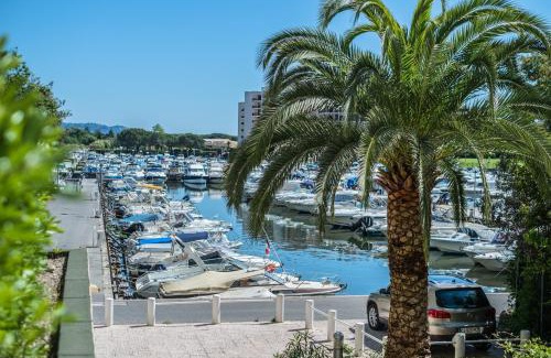 Mandelieu-La-Napoule Apartment | Top-Rated Cannes Marina Appart Hotel with Pool & Pet-Friendly