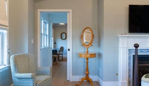 Hampton Bays Hotel | Discover Canoe Place Inn & Cottages: Oceanfront Getaway
