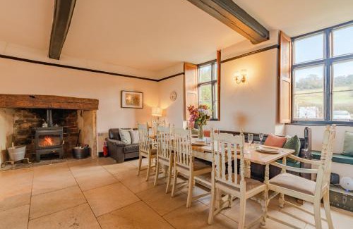 Wotton-under-Edge House | Discover Canons Court Lodge: 4-Star Stay for Families & Pets