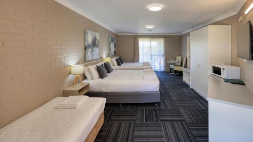 Canowindra Hotel | Discover Canowindra Riverview Motel: Family-Friendly Oasis