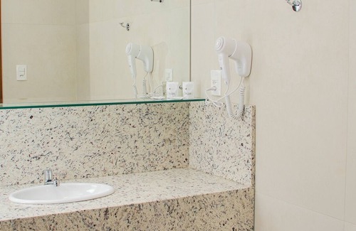 Frederico Westphalen Hotel | Budget-Friendly Cantelle Hotel with Spa and Breakfast