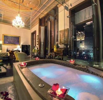 Historic Centre Hotel | Elegant Cantera 10 Hotel Boutique - Guest Rated 9.4/10