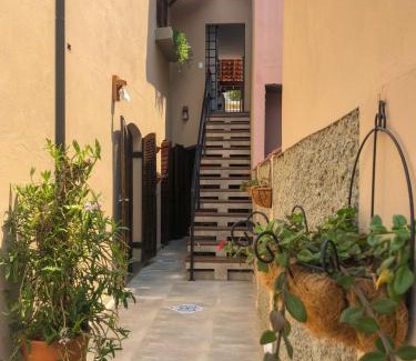 Cunha House | Discover Cantinho Cunhense: Family-Friendly Retreat with Pool