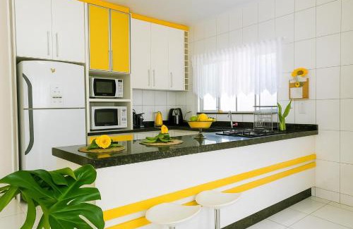 Paranavai House | Idyllic Cantinho da Paz: Family-Friendly Retreat