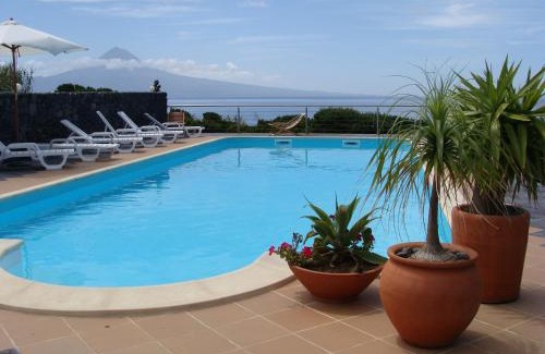 Velas House | Discover Cantinho das Buganvilias: 4-Star Family Retreat