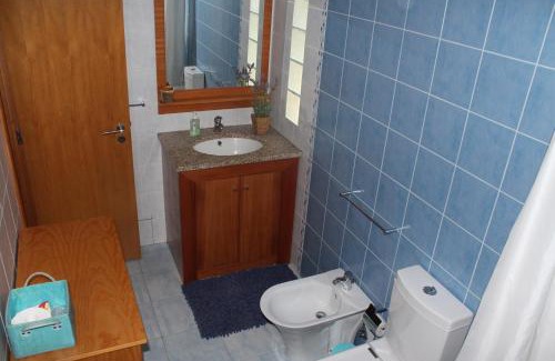 Couto de Esteves House | Discover Cantinho do Bouço Velho: Family-Friendly Retreat