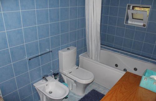 Couto de Esteves House | Discover Cantinho do Bouço Velho: Family-Friendly Retreat