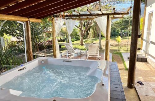 Socorro House | Experience Bliss at Cantinho do Paraíso with Hot Tub