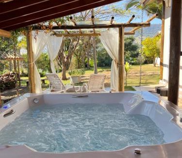Socorro House | Experience Bliss at Cantinho do Paraíso with Hot Tub