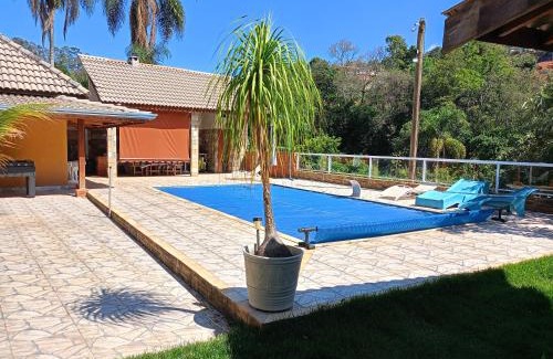 Serra Negra Ski Chalet | Relaxing Stay at Cantinho do Sossego I with Ocean Views