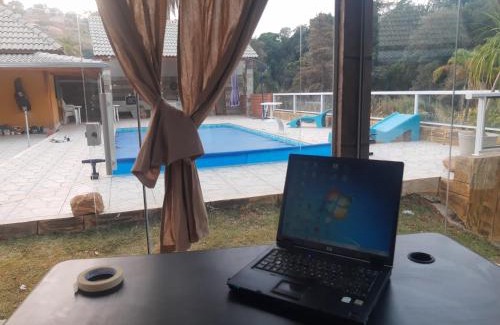 Serra Negra Ski Chalet | Relaxing Stay at Cantinho do Sossego I with Ocean Views