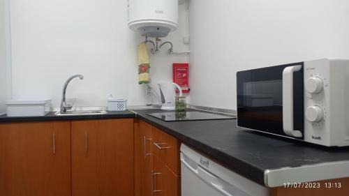 Praia da Vitoria Apartment | Exceptional Stay at Cantinho dos Remédios - Child Friendly