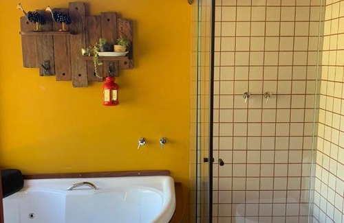 Lumiar Cabin | Guest Rated 9.8: Canto da Colina Lumiar with Hot Tub
