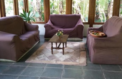 Teresopolis Cabin | Pet-Friendly Retreat at Canto da Serrinha - Rated 9/10