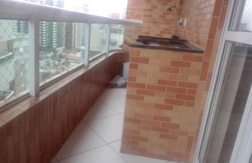 Canto do Forte Apartment | Cozy Canto do Forte: Oceanfront Retreat with Gourmet Balcony