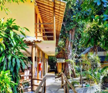 Trindade House | Welcoming Canto do Riacho Suites: Family-Friendly Retreat