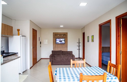 Canasvieiras Apartment | Pet-Friendly Canto Dos Passaros Flat with Ocean View