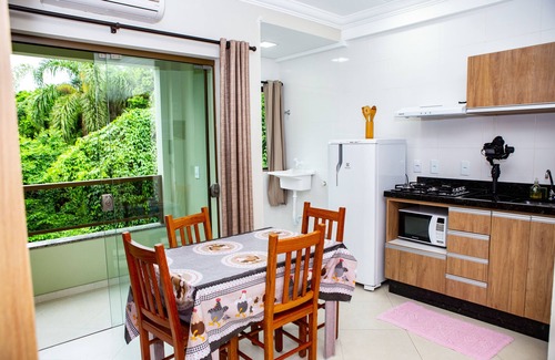 Canasvieiras Apartment | Pet-Friendly Canto Dos Passaros Flat with Ocean View