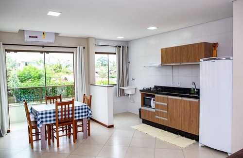 Canasvieiras Apartment | Pet-Friendly Canto Dos Passaros Flat with Ocean View