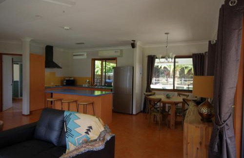Canungra Villa | Family-Friendly Getaway at Canungra Valley Cottage, 4 Stars