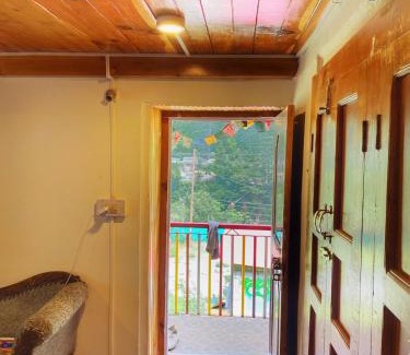 Kasol Bed & Breakfast | Cozy Canvas and Coffee: Pet-Friendly Retreat for Families
