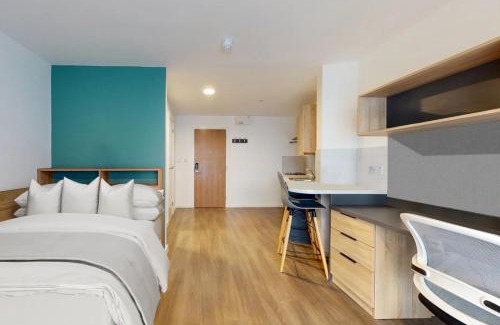 Coventry City Centre Apartment | Stylish Private Bedrooms and Studios at Canvas Arundel House