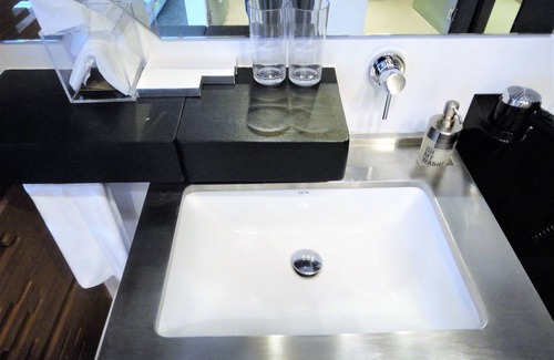 Puerto Princesa City Centre Hotel | Experience Canvas Boutique Hotel: Top-Rated Comfort Awaits