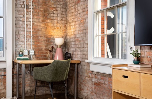 Cedars Apartment | Relax at Canvas Hotel Dallas: Pet-Friendly & Pool Access