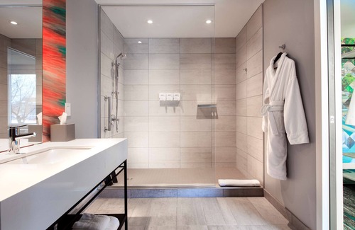 Moncton Hotel | Discover Canvas Moncton: Top-Rated Hotel with Spa & Breakfast