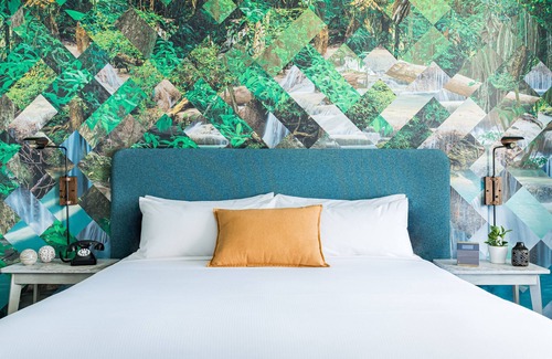 Moncton Hotel | Discover Canvas Moncton: Top-Rated Hotel with Spa & Breakfast
