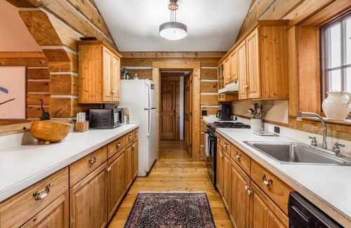 Emigrant House | Discover Canyon Creek Ranch - Summer 2024 Reservations Open!