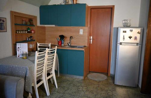 Dolna Matka Apartment | Cozy Canyon Matka Nature Apartments with Scenic Terrace