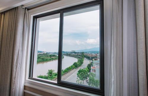 Lao Cai Hotel | Cao Minh Hotel: Wheelchair Accessible with Breakfast Included