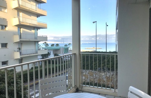 Cap-d'Antibes Apartment | Top-Rated BNB RENTING in Cap d'Antibes with Kitchen Access