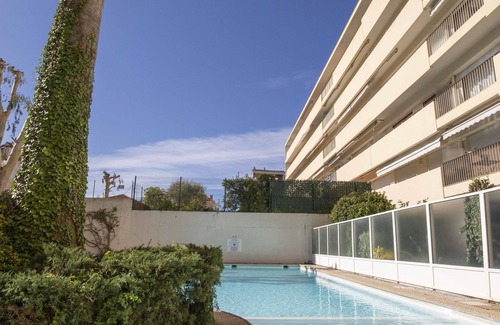 Cap-d'Antibes Apartment | Top-Rated BNB RENTING in Cap d'Antibes with Kitchen Access