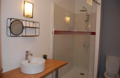 Roqueseriere House | Pet-Friendly Retreat at Cap de L'oule - Guest Rated 9/10