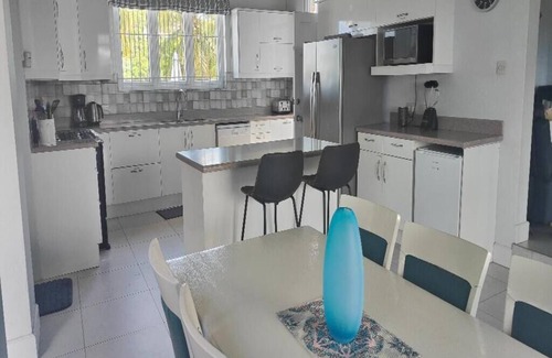 Gate Park Villa | Cap Estate Villa Close To Two Beaches