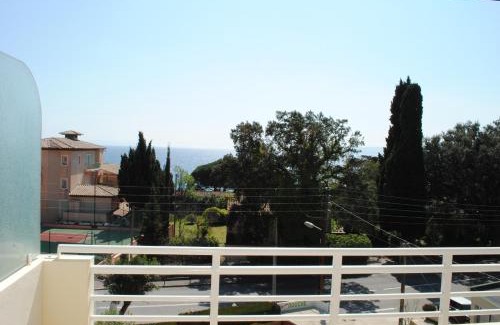 Cavaliere Beach Hotel | Oceanfront Cap Nègre Hôtel: Family-Friendly Getaway