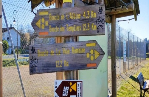 Champniers-et-Reillac House | Relax at Cap Nature: Family-Friendly Retreat with Spa