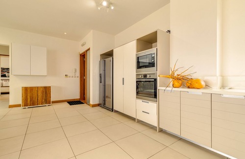 Wolmar Apartment | Cap Ouest - Oceanfront Penthouse Suite with Pool