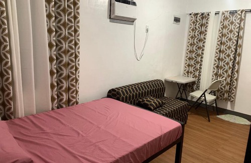Romblon Island House | Top-Rated Capaclan Centro Private Room for Families