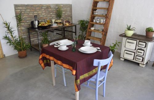 Castiglione di Cervia Bed & Breakfast | Discover Capannone111: Pet-Friendly & Family Haven