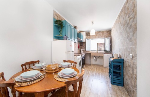 Costa de Caparica Apartment | Exceptional Caparica Beach Apartment with Ocean View & Spa