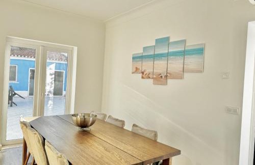 Costa de Caparica Villa | Discover Caparica Villa: Top-Rated Child-Friendly Retreat