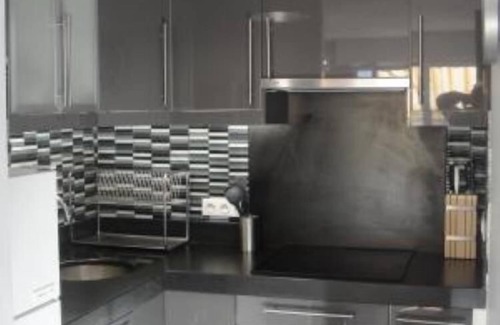Capbreton Apartment | Guest Rated: 10/10 Sea Front Apartment with Terrace