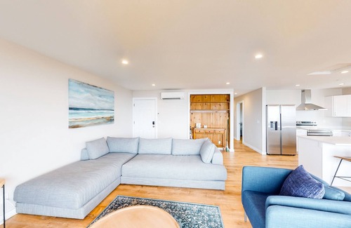 Edgewater Shores Cottage | Cape Cod Cottages #10 - Beachfront with hot tub!